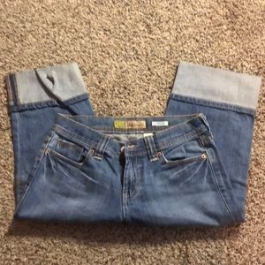 Old navy low waist jean cuffed Capri size 4